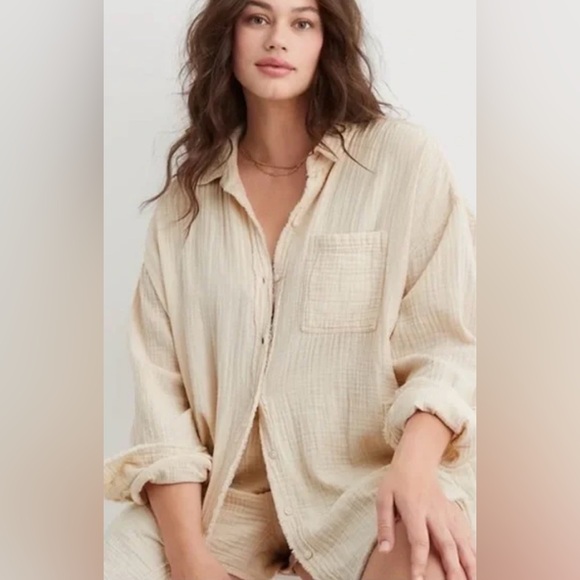 American Eagle Outfitters Tops - American Eagle Gauze Top Oversize XL